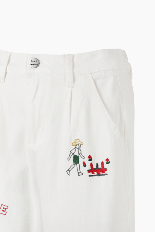 https://img.benettonmall.com/PARTS/KB/26S/BADP57631WH_MB_D3.jpg