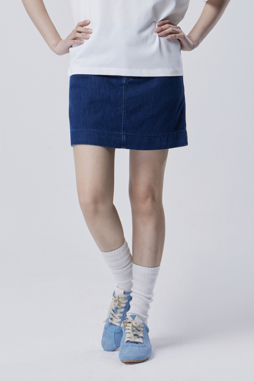 https://img.benettonmall.com/PARTS/KB/26S/BADP60631IN_MB_D0.jpg