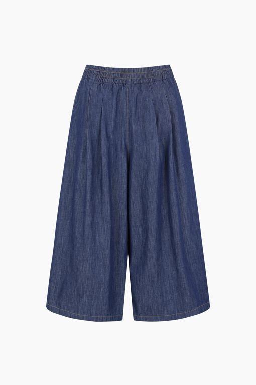 https://img.benettonmall.com/PARTS/KB/26S/BADP66631IN_MB_D10.jpg