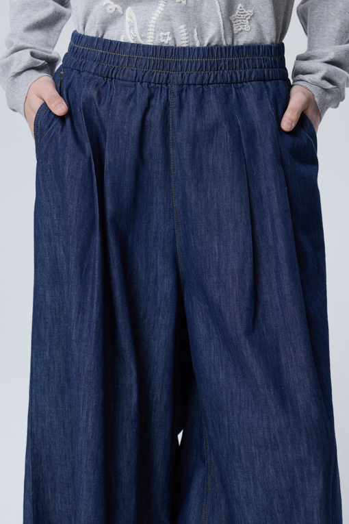 https://img.benettonmall.com/PARTS/KB/26S/BADP66631IN_MB_D2.jpg
