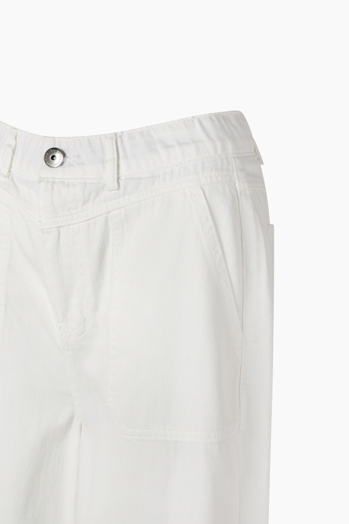 https://img.benettonmall.com/PARTS/KB/26S/BADP67631WH_MB_D3.jpg