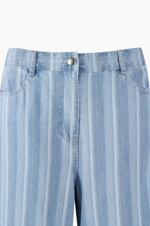 https://img.benettonmall.com/PARTS/KB/26S/BADP70631BL_MB_D12.jpg
