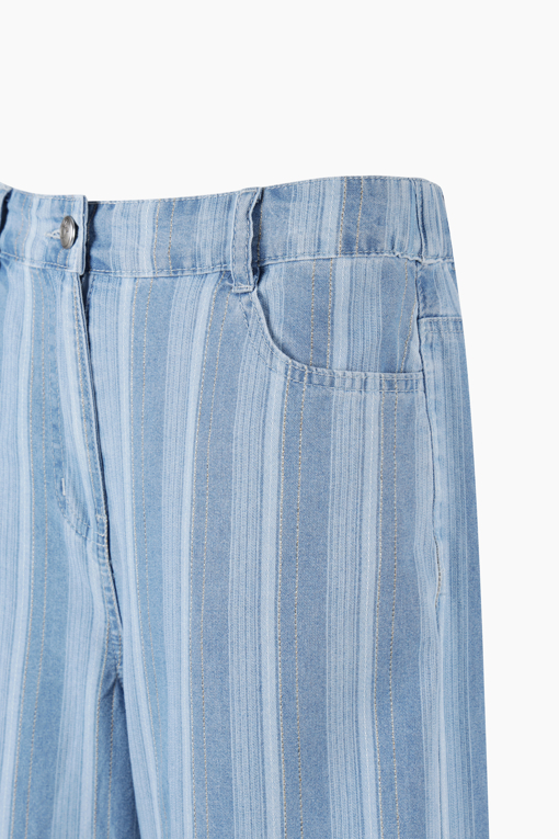 https://img.benettonmall.com/PARTS/KB/26S/BADP70631BL_MB_D13.jpg