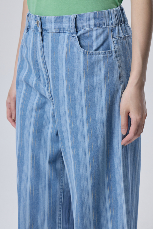 https://img.benettonmall.com/PARTS/KB/26S/BADP70631BL_MB_D3.jpg