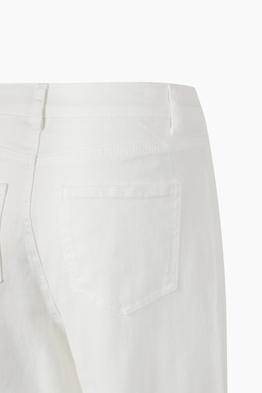 https://img.benettonmall.com/PARTS/KB/26S/BADP71631WH_MB_D4.jpg