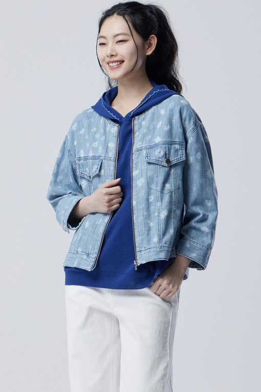 https://img.benettonmall.com/PARTS/KB/26S/BAJP51631BL_MB_D0.jpg