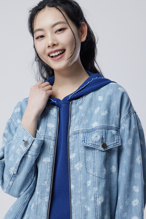 https://img.benettonmall.com/PARTS/KB/26S/BAJP51631BL_MB_D2.jpg