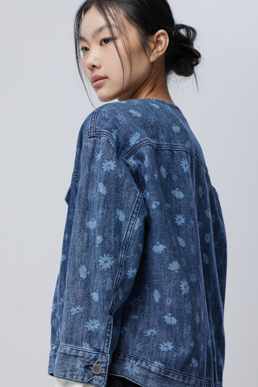 https://img.benettonmall.com/PARTS/KB/26S/BAJP51631IN_MB_D3.jpg