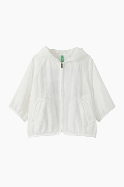 https://img.benettonmall.com/PARTS/KB/26S/BAJP64631WH_MB_D10.jpg