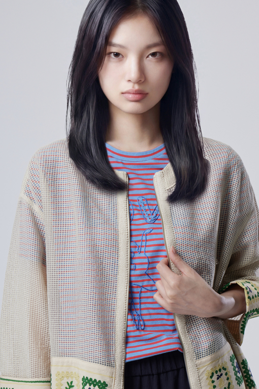 https://img.benettonmall.com/PARTS/KB/26S/BAJP66631BE_MB_D2.jpg