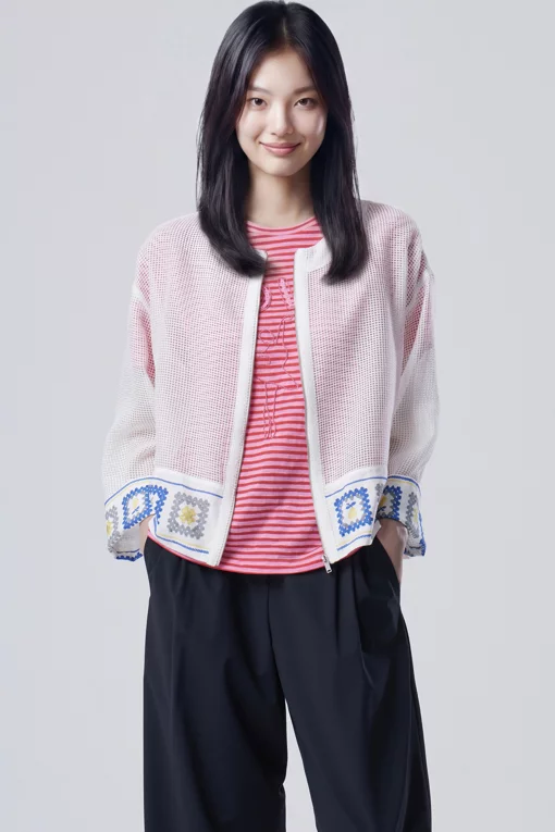 https://img.benettonmall.com/PARTS/KB/26S/BAJP66631WH_MB.jpg