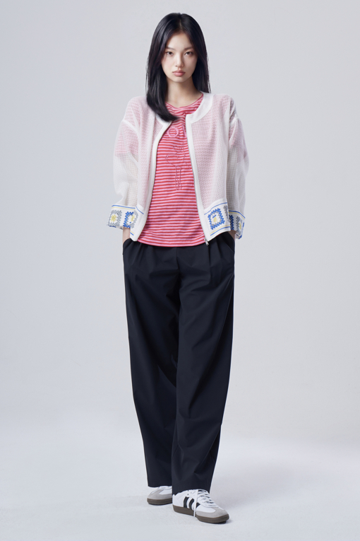 https://img.benettonmall.com/PARTS/KB/26S/BAJP66631WH_MB_D5.jpg