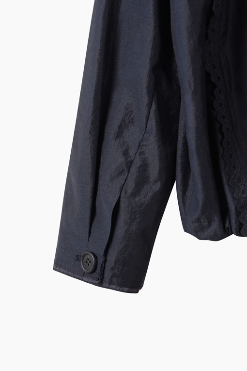 https://img.benettonmall.com/PARTS/KB/26S/BAJP67631NY_MB_D3.jpg