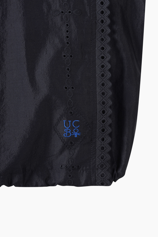 https://img.benettonmall.com/PARTS/KB/26S/BAJP67631NY_MB_D4.jpg