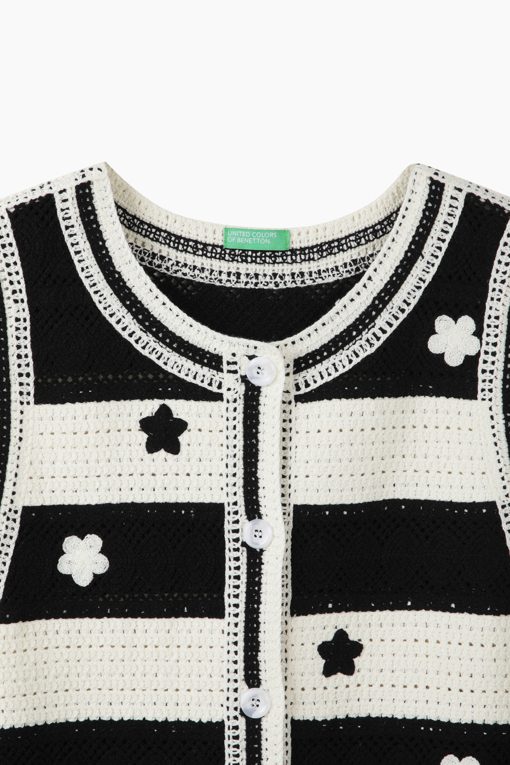 https://img.benettonmall.com/PARTS/KB/26S/BAJP71631IV_MB_D12.jpg