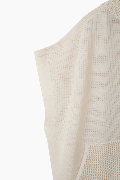 https://img.benettonmall.com/PARTS/KB/26S/BAKC62631BG_MB_D3.jpg