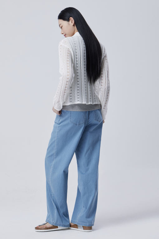 https://img.benettonmall.com/PARTS/KB/26S/BAKC70631WH_MB_D1.jpg