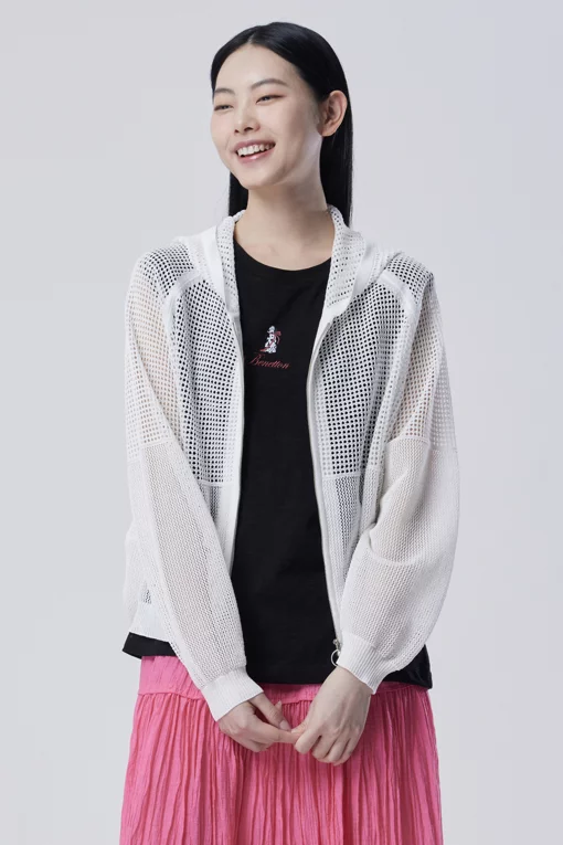 https://img.benettonmall.com/PARTS/KB/26S/BAKC72631IV_MB.jpg