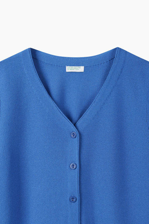 https://img.benettonmall.com/PARTS/KB/26S/BAKC92631BL_MB_D2.jpg