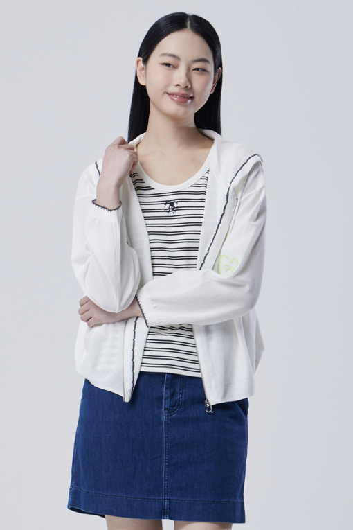 https://img.benettonmall.com/PARTS/KB/26S/BAKCE2631IV_MB_D0.jpg
