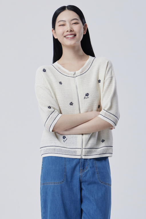 https://img.benettonmall.com/PARTS/KB/26S/BAKCE3631IV_MB_D0.jpg