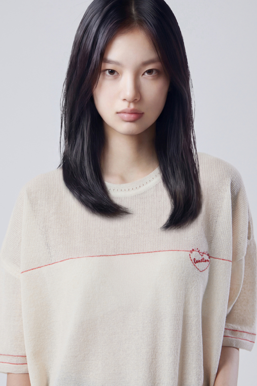https://img.benettonmall.com/PARTS/KB/26S/BAKP73631BE_MB_D2.jpg
