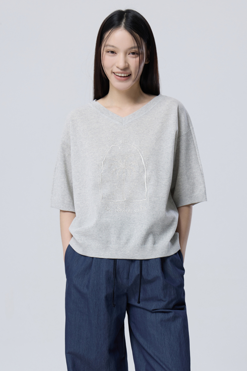 https://img.benettonmall.com/PARTS/KB/26S/BAKPE4631MG_MB_D0.jpg
