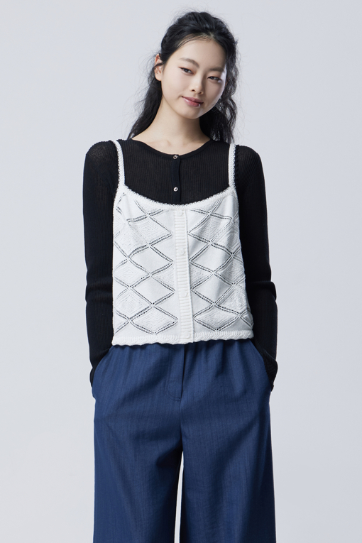 https://img.benettonmall.com/PARTS/KB/26S/BAKV71631WH_MB_D0.jpg