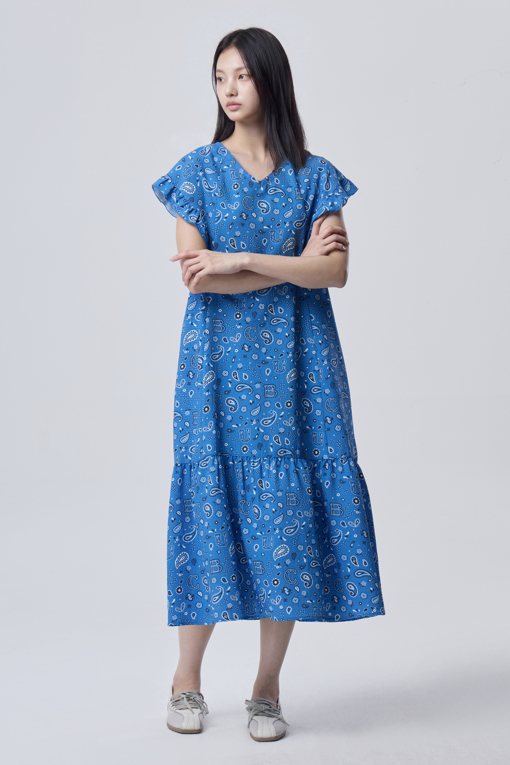 https://img.benettonmall.com/PARTS/KB/26S/BAOP52631BL_MB_D5.jpg