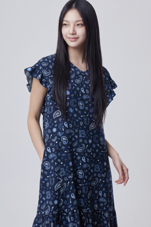 https://img.benettonmall.com/PARTS/KB/26S/BAOP52631NY_MB_D2.jpg