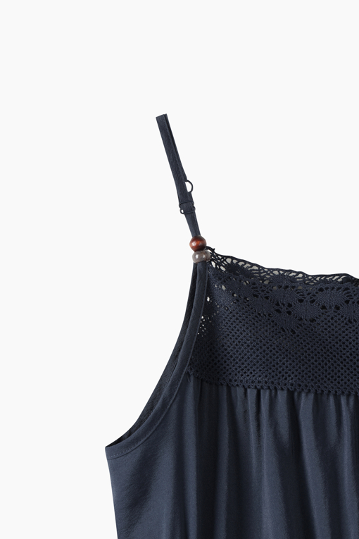 https://img.benettonmall.com/PARTS/KB/26S/BAOP72631NY_MB_D3.jpg