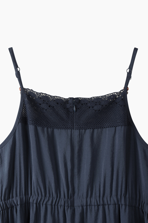 https://img.benettonmall.com/PARTS/KB/26S/BAOP72631NY_MB_D5.jpg