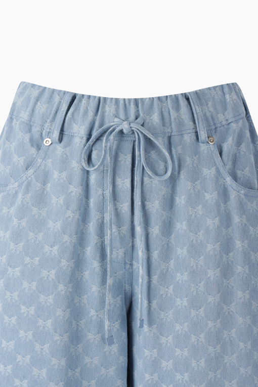 https://img.benettonmall.com/PARTS/KB/26S/BAPT01611IN_MB_D2.jpg