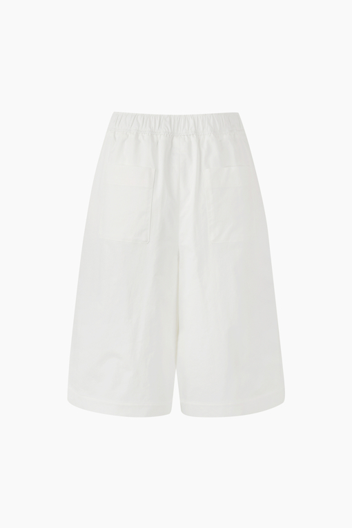 https://img.benettonmall.com/PARTS/KB/26S/BAPT56631WH_MB_D11.jpg