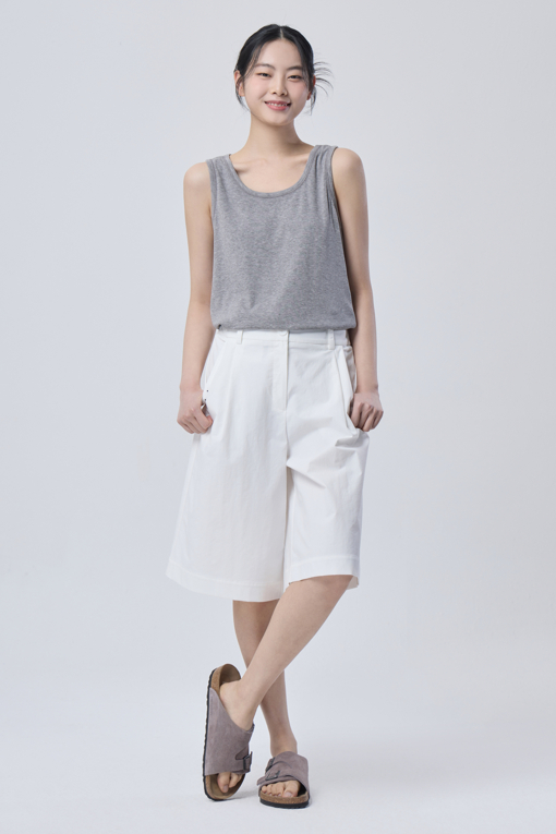 https://img.benettonmall.com/PARTS/KB/26S/BAPT56631WH_MB_D5.jpg