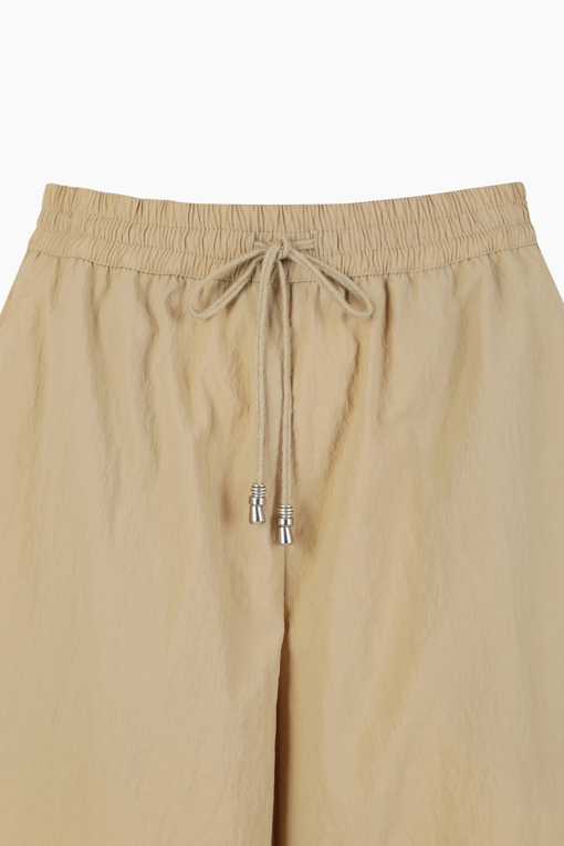 https://img.benettonmall.com/PARTS/KB/26S/BAPT57631BG_MB_D12.jpg