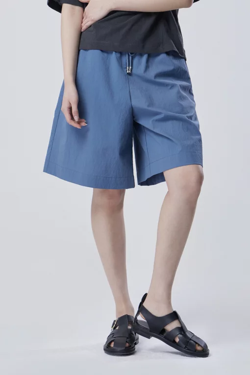 https://img.benettonmall.com/PARTS/KB/26S/BAPT57631BL_MB.jpg