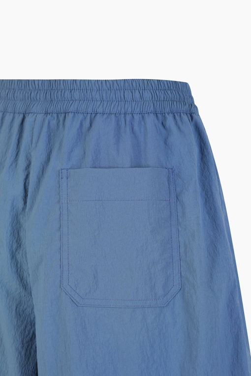 https://img.benettonmall.com/PARTS/KB/26S/BAPT57631BL_MB_D14.jpg