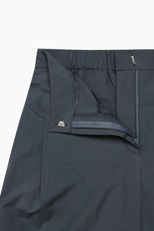 https://img.benettonmall.com/PARTS/KB/26S/BAPT96631DG_MB_D5.jpg