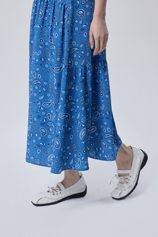 https://img.benettonmall.com/PARTS/KB/26S/BASK52631BL_MB_D4.jpg