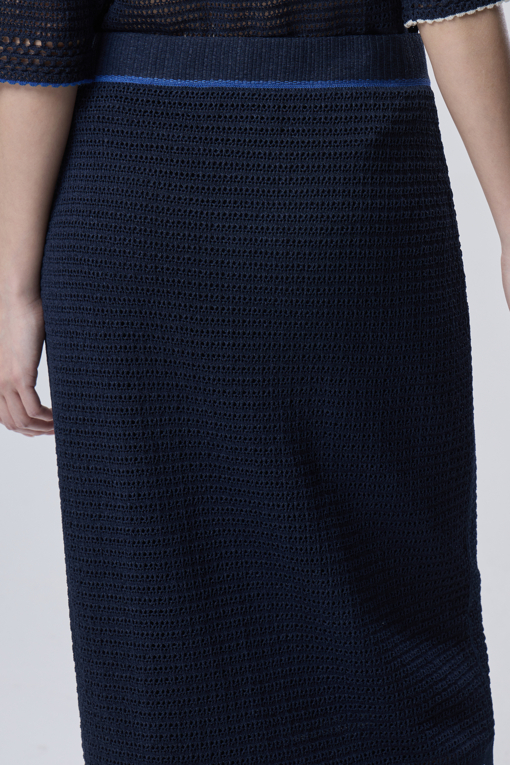 https://img.benettonmall.com/PARTS/KB/26S/BASK56631DN_MB_D3.jpg