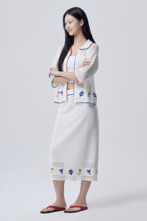 https://img.benettonmall.com/PARTS/KB/26S/BASK56631WH_MB_D5.jpg