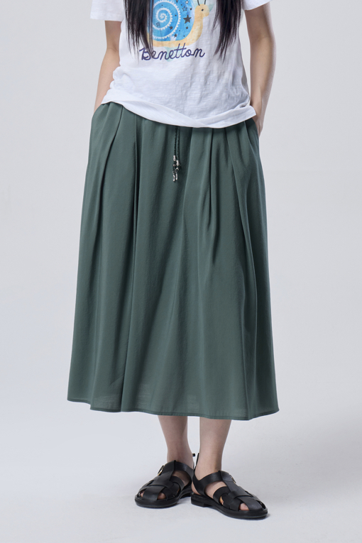 https://img.benettonmall.com/PARTS/KB/26S/BASK59631KA_MB_D0.jpg
