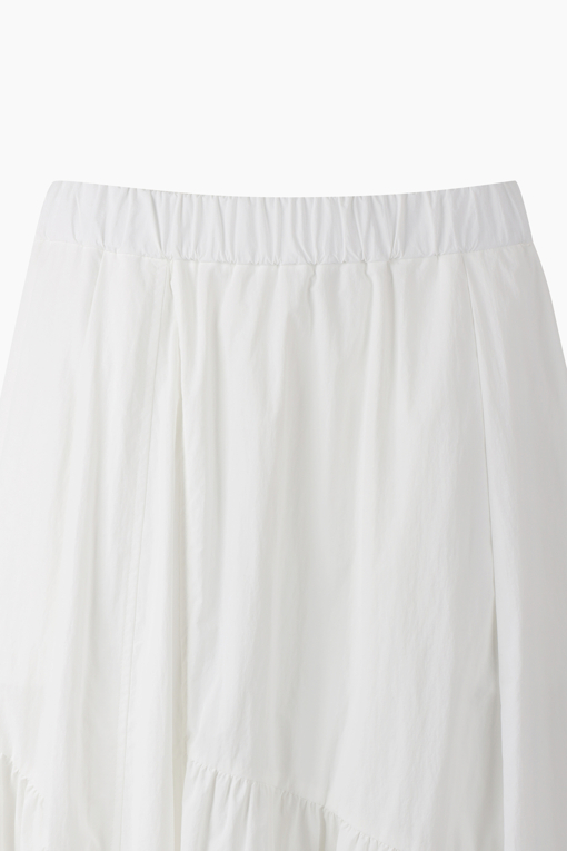 https://img.benettonmall.com/PARTS/KB/26S/BASK61631WH_MB_D2.jpg