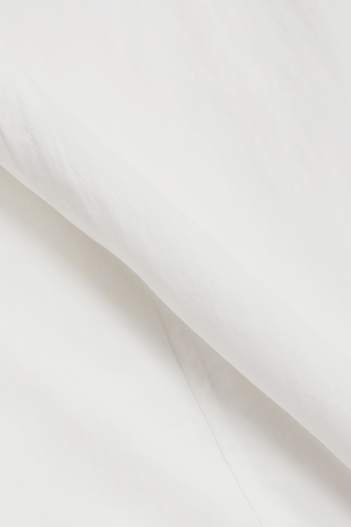 https://img.benettonmall.com/PARTS/KB/26S/BASK61631WH_MB_D4.jpg