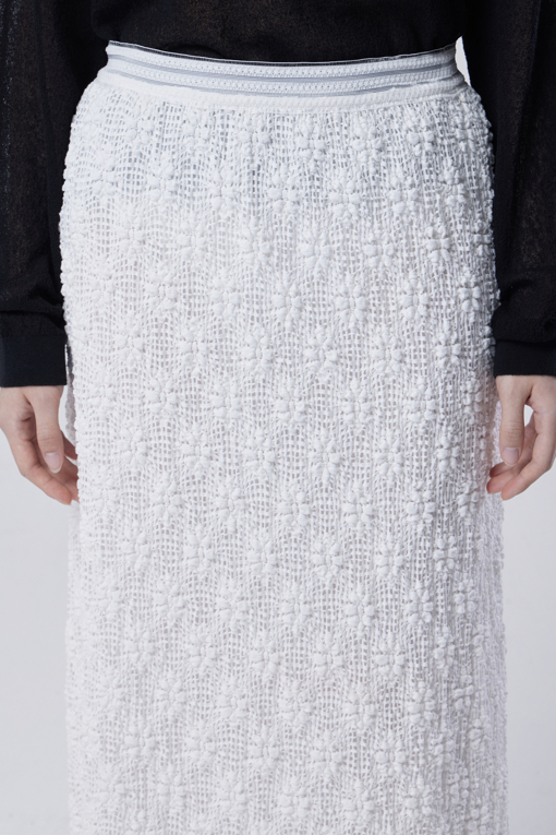 https://img.benettonmall.com/PARTS/KB/26S/BASK70631WH_MB_D2.jpg