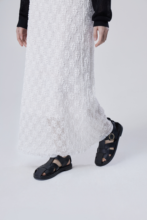 https://img.benettonmall.com/PARTS/KB/26S/BASK70631WH_MB_D4.jpg
