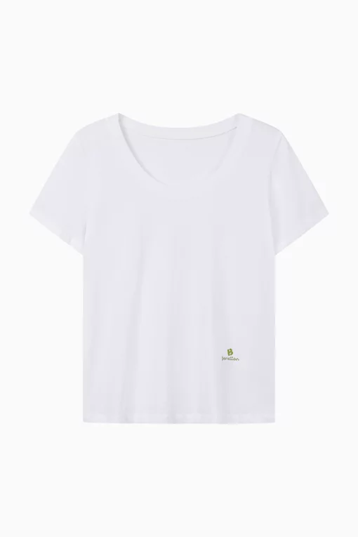 https://img.benettonmall.com/PARTS/KB/26S/BATS44631WH_MB.jpg