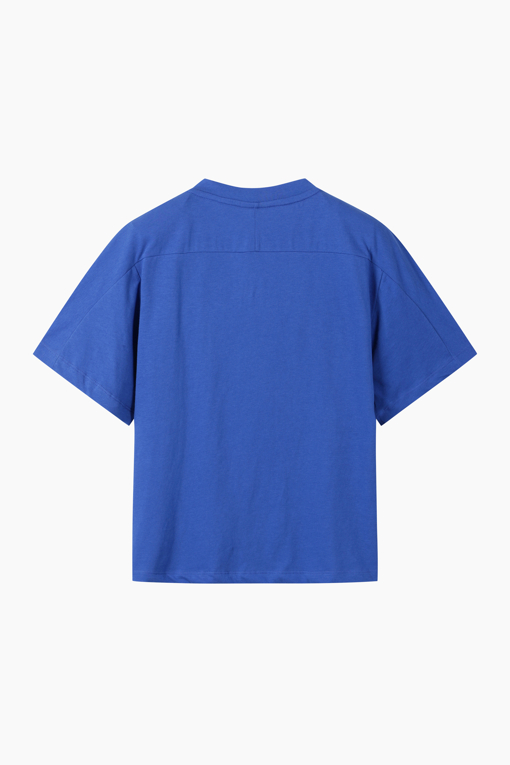 https://img.benettonmall.com/PARTS/KB/26S/BATS49631BL_MB_D11.jpg