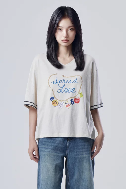 https://img.benettonmall.com/PARTS/KB/26S/BATS65631IV_MB.jpg